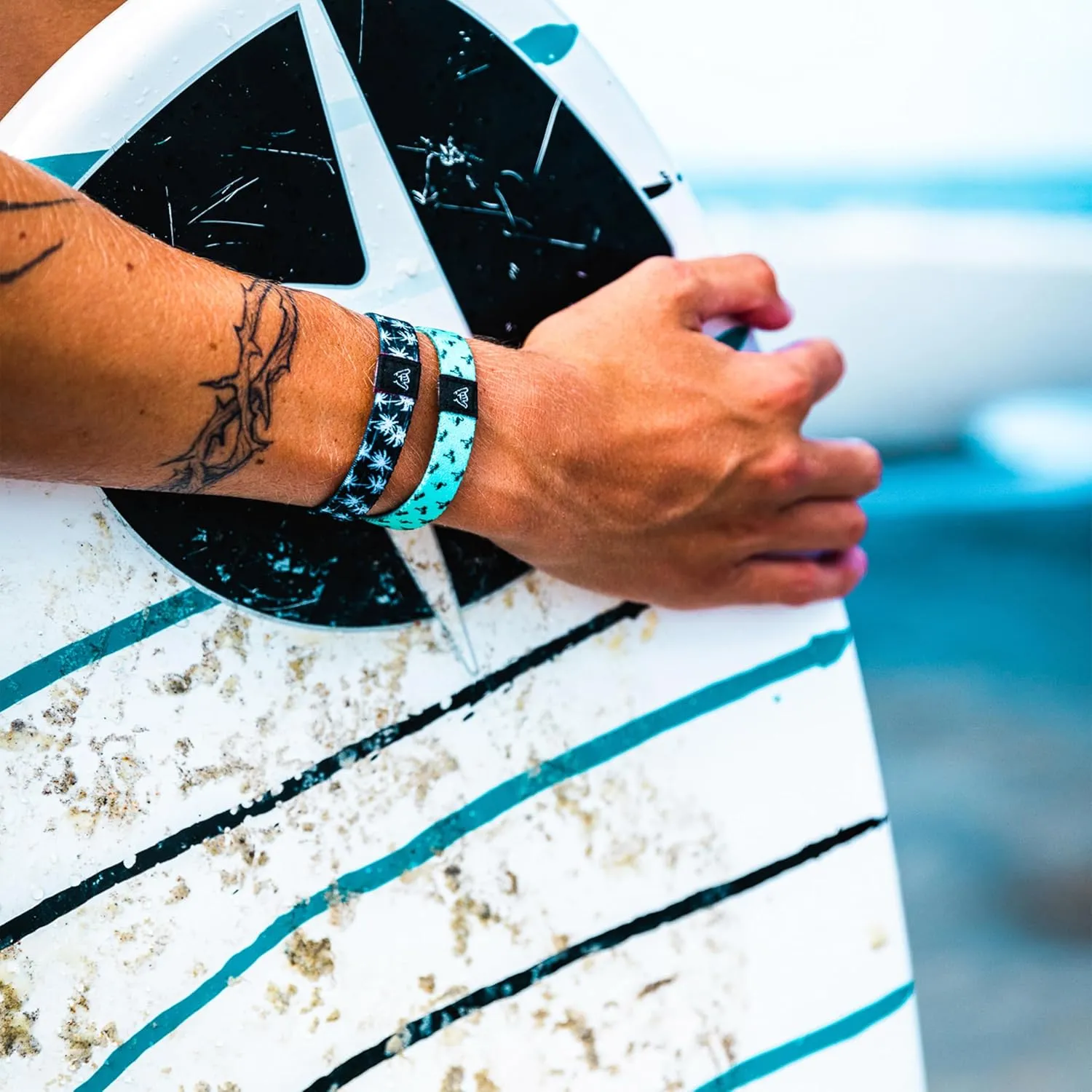 Hang Loose Bands - Coastal Surfer Beach Bracelet for Men, Women & Teens - Comfy Summer - Boho Reversible Wristband - Friendship Bracelets