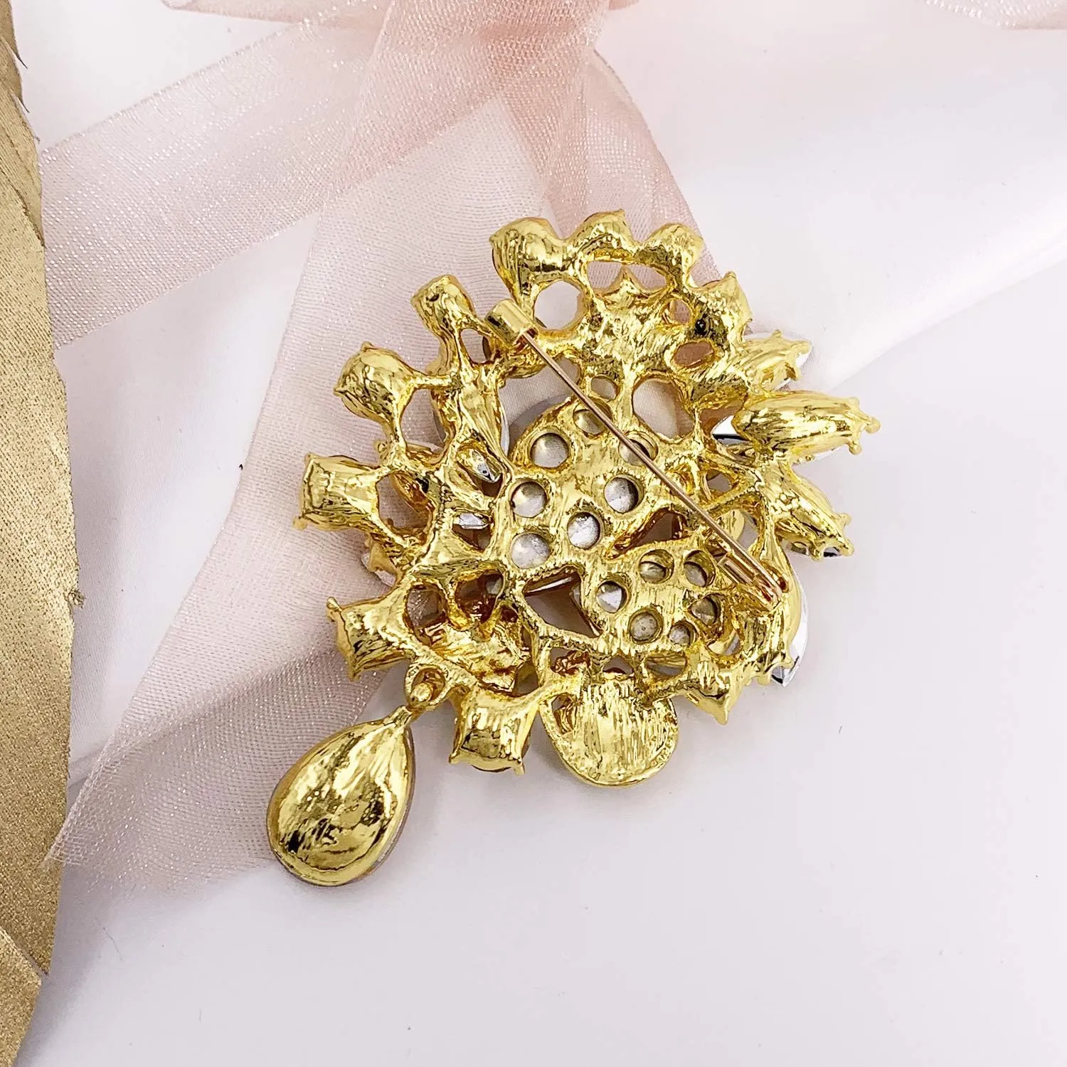 LAXPICOL Vintage Wedding Bridal Big Blue Crystal Rhinestone Tear drop Brooch Pin for Women