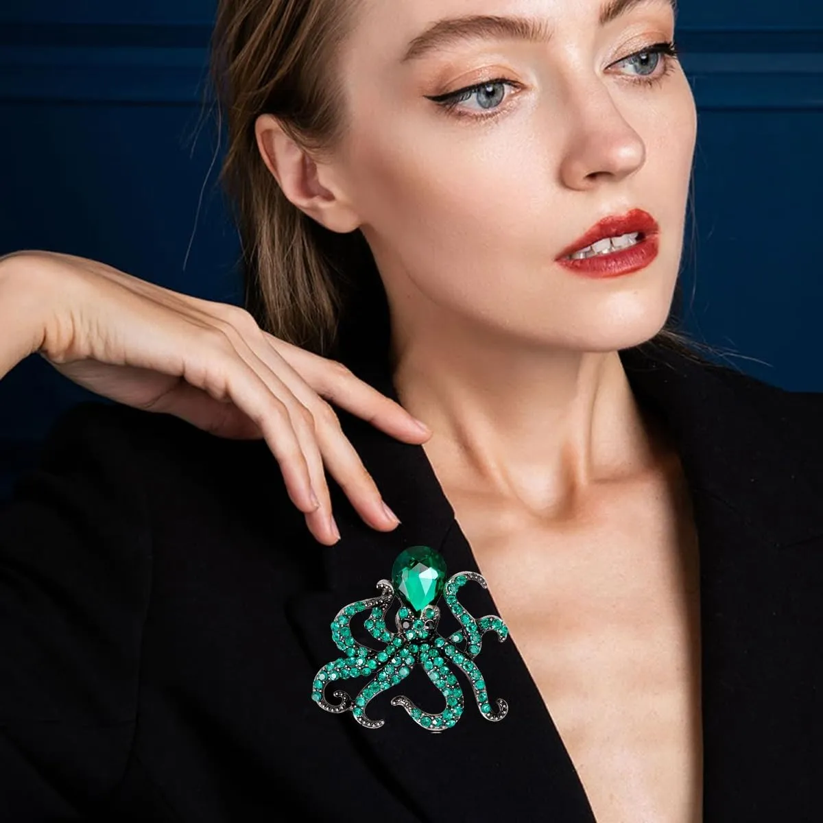 Rhinestones Octopus Brooch for Women Men Sea Animal Crystal Brooch Pin Cute Octopus Pin Brooch Christmas Halloween Birthday Party Costume Jewelry