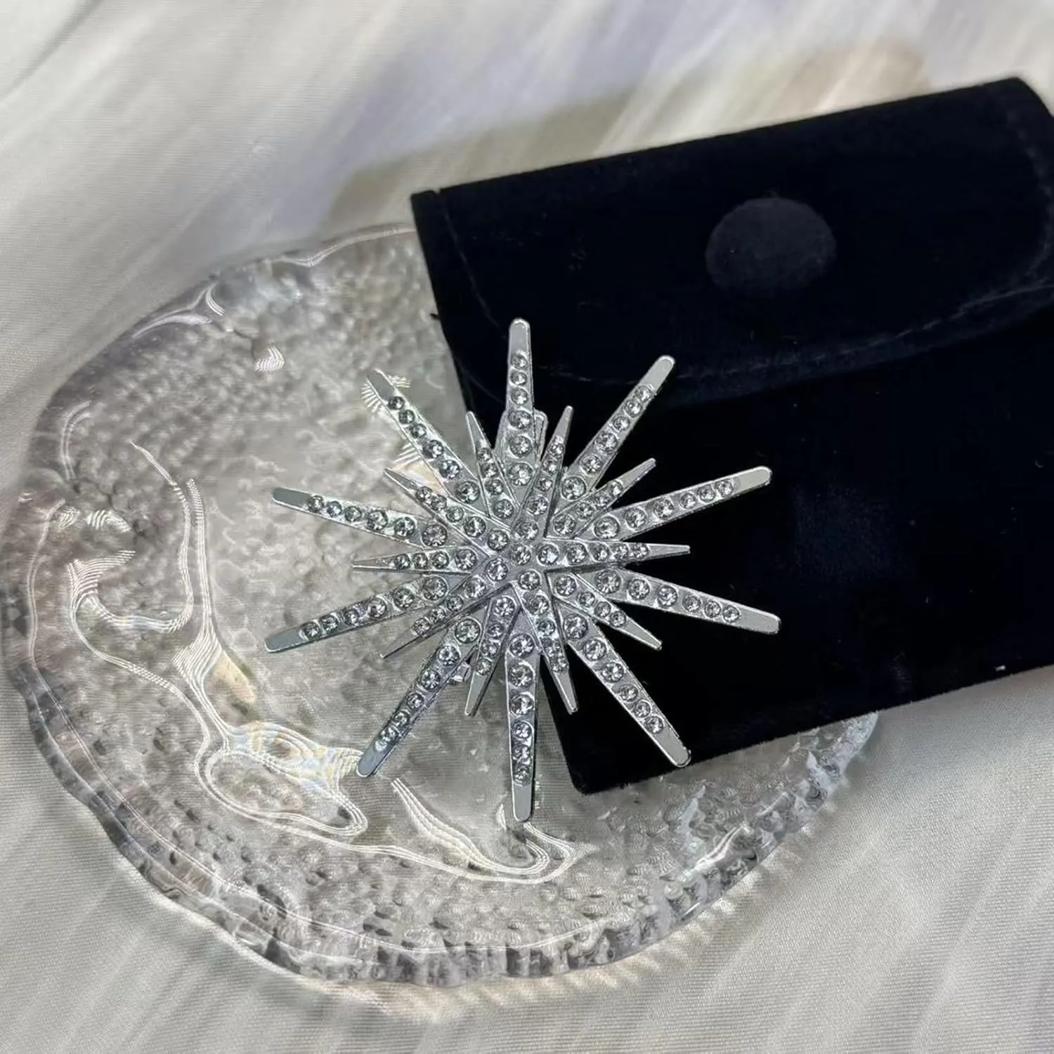 Sunflower Brooch Pins Sunflower Pearl Brooch for Women Sunflower Rhinestone Brooches Pins Flower Broochs Pins Pearl Pines for Clothes Lapel Badge Brooches Pines for Lanyards Backpacks Clothes Hats Jackets