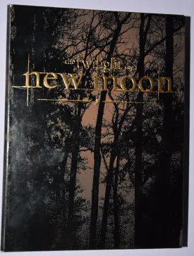 The Twilight Saga: New Moon Two-Disc DVD Gift Set with Charm Necklace and Bonus Features